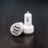 CASE METRO Car Charger USB